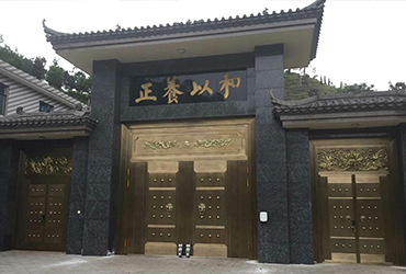 沈陽(yáng)銅門廠家談?wù)劷o銅門著色的注意事項(xiàng)!